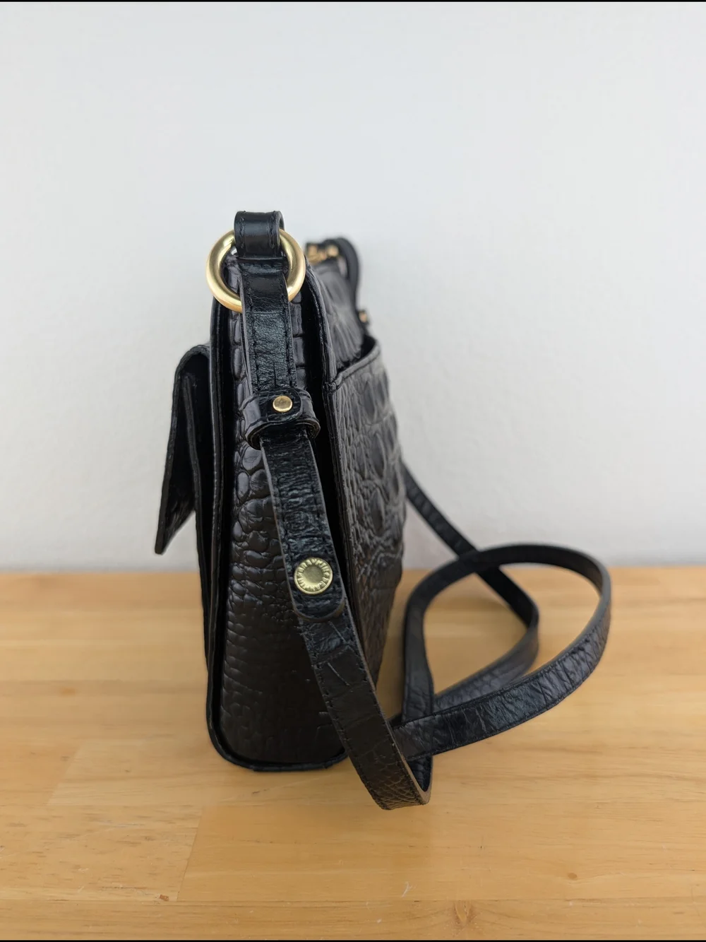 Brahmin Mimosa Manhattan Black Croc-Embossed Leather Crossbody Bag Tassel Detail - Picture 7 of 16